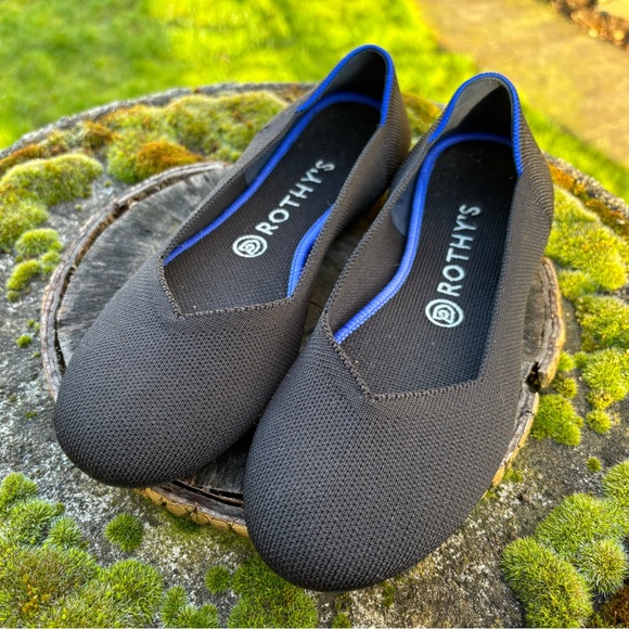 Rothy’s The Flat in Black Solid - Picture 2 of 9